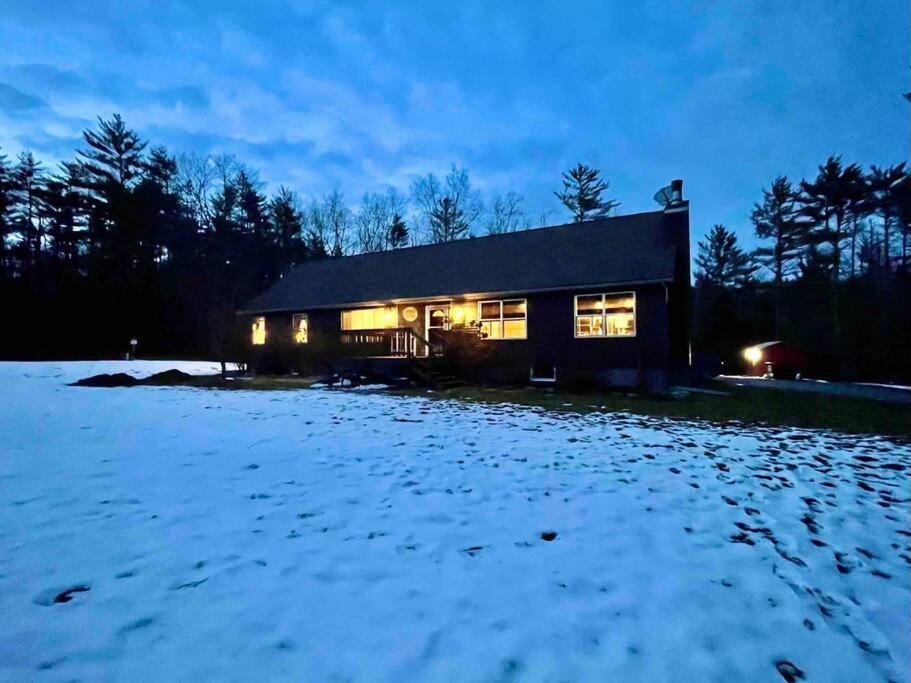 Family Friendly Cairo House With Hot Tub, Pool, Pond, 3Br, 3Ba Firepit, Minutes From Hudson & Private Pond Villa Exterior photo