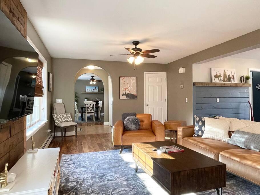 Family Friendly Cairo House With Hot Tub, Pool, Pond, 3Br, 3Ba Firepit, Minutes From Hudson & Private Pond Villa Exterior photo